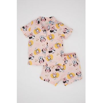 Pijama cu pantaloni scurti si model