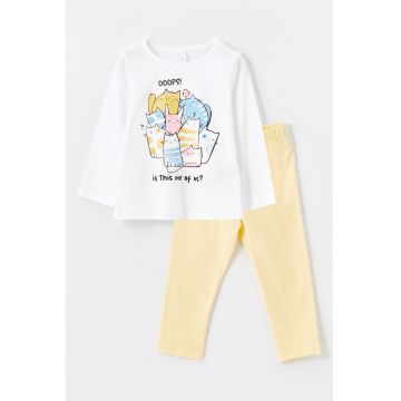 Pijama din bumbac cu pantaloni lungi si imprimeu grafic