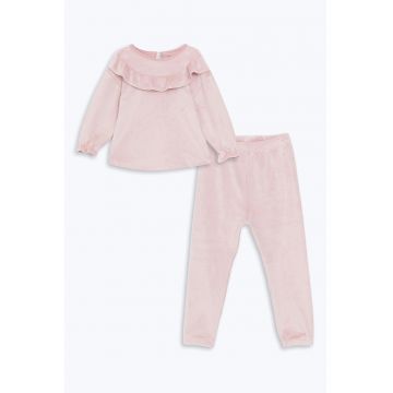 Pijama din material fleece cu guler cu volan