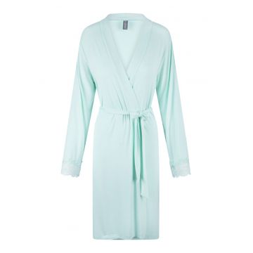 Halat cu detalii de dantela