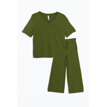 Pijama cu decolteu in V