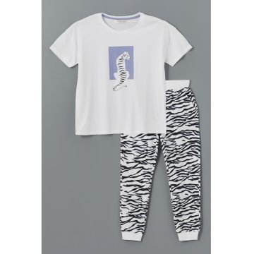 Pijama cu pantaloni lungi si model animal print