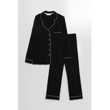 Pijama cu pantaloni lungi si revere decupate