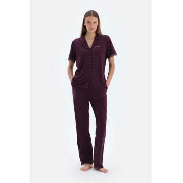 Pijama cu garnituri din dantela
