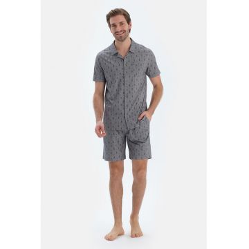 Pijama cu imprimeu si nasturi