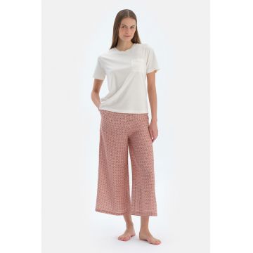 Pijama cu maneci scurte si pantaloni crop cu croiala ampla