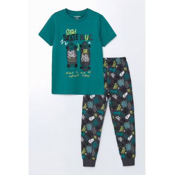 Pijama cu model grafic
