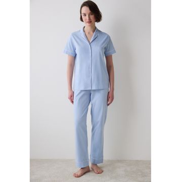 Pijama cu nasturi si model in dungi