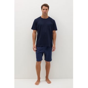 Pijama cu pantaloni scurti si buzunar pe piept