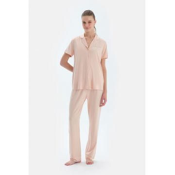 Pijama cu vipusca contrastanta