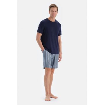 Pantaloni scurti de pijama cu model in dungi