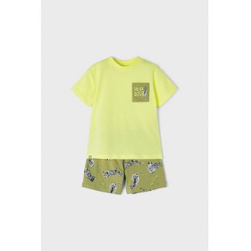 Pijama cu imprimeu - buzunar pe piept si pantaloni scurti