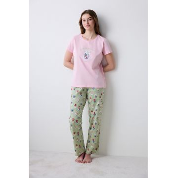 Pijama cu pantaloni lungi si imprimeu grafic
