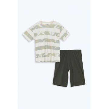 Pijama cu tricou de bumbac cu imprimeu si pantaloni scurti