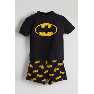 Pijama scurta cu model cu Batman