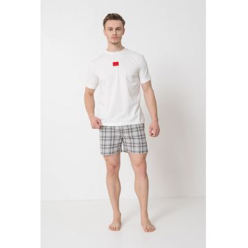 Pijama scurta cu model in carouri si detaliu logo