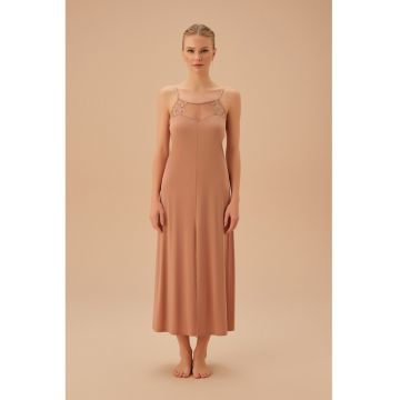 Camasa de noapte cu garnituri de dantela