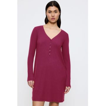 Camasa de noapte lejera cu decolteu in V