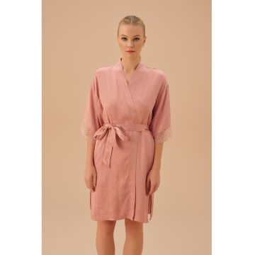 Halat de baie cu garnituri de dantela