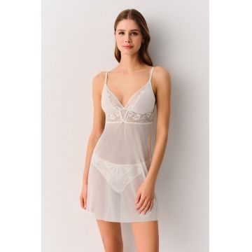 Neglijeu cu garnituri de dantela