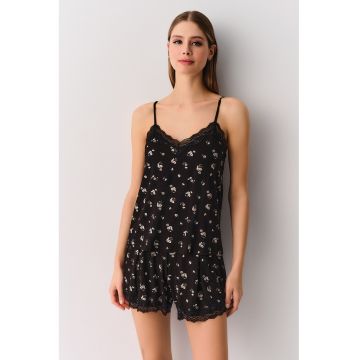 Pijama cu imprimeu floral si pantaloni scurti