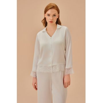 Pijama lunga cu garnitura de dantela