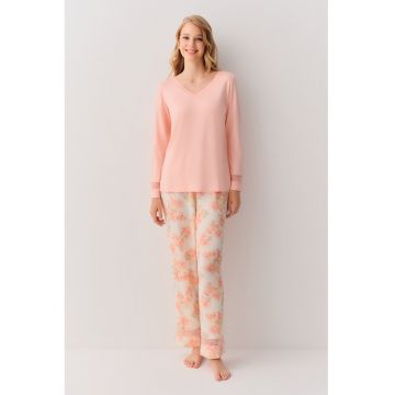 Pijama cu decolteu in V si pantaloni lungi