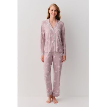 Pijama cu detalii de dantela