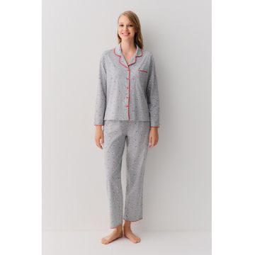 Pijama cu model floral si buzunar pe piept