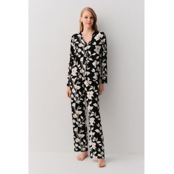 Pijama cu pantaloni lungi si model floral