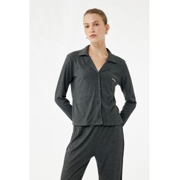 Pijama cu pantaloni lungi si revere decupate