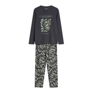 Pijama dama care combina confortul si stilul datorita aspectului lor modern si modelului floral in culori gri si verde deschis - Danna