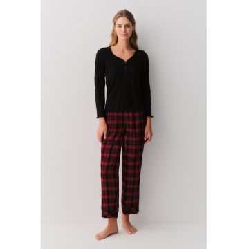 Pijama regular fit cu model in carouri