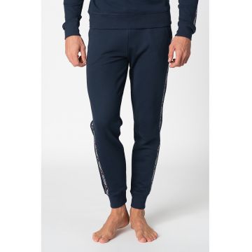 Pantaloni sport conici de casa