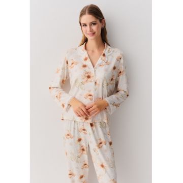 Pijama cu model floral si revere decupate