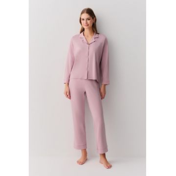 Pijama cu model uni si nasturi