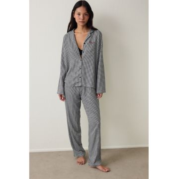 Camasa de pijama cu croiala lejera si model houndstooth