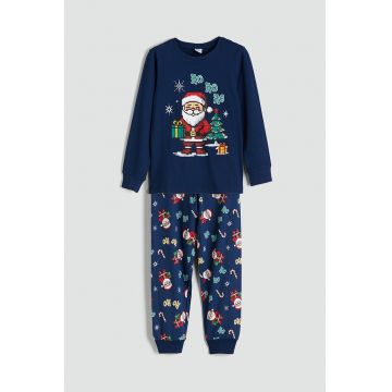 Pijama cu panaloni lungi si tematica de Craciun