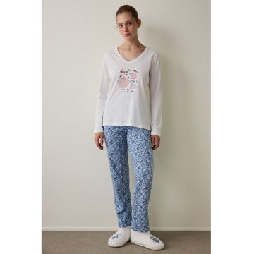Pijama cu pantaloni lungi - design grafic si decolteu in V