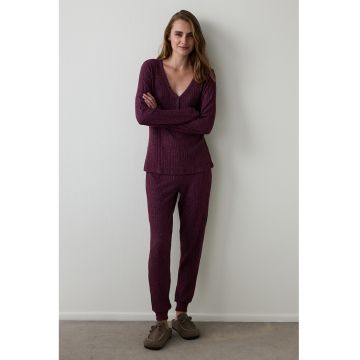 Pijama striata cu decolteu in V