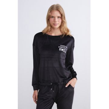 Pijama de catifea cu pantaloni lungi si text - Negru