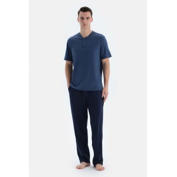 Pijama lejera de bumbac cu decolteu la baza gatului - Albastru inchis