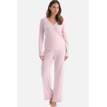 Pijama lunga cu decolteu in V - Roz pastel