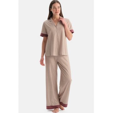 Pijama din amestec de modal cu pantaloni lungi si model geometric - Roz prafuit