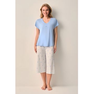 Pijama cu decolteu in V si imprimeu floral - Albastru pastel/Bej deschis