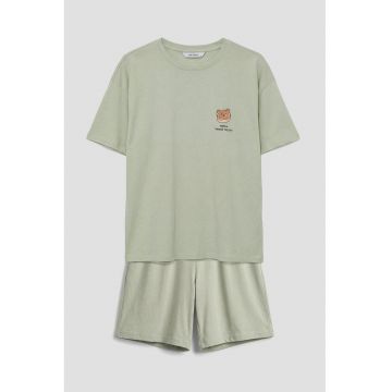 Pijama cu maneci scurte si imprimeu grafic - Verde masliniu deschis