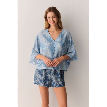 Pijama cu pantaloni scurti si motive orientale - Alb/Albastru