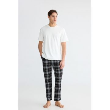 Pantaloni de pijama cu model in carouri - Alb/Negru