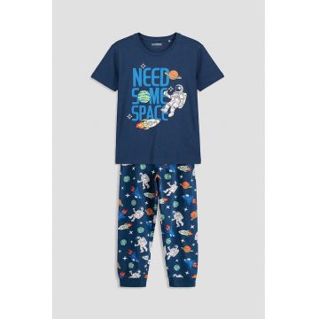 Pijama cu model si talie elastica - Alb/Albastru inchis/Portocaliu neon