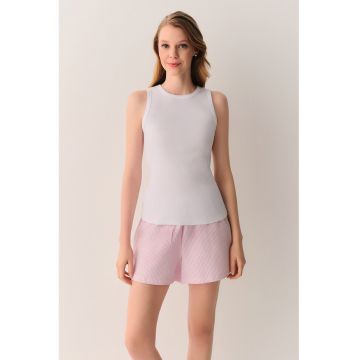 Pijama cu striatii si pantaloni scurti - Alb